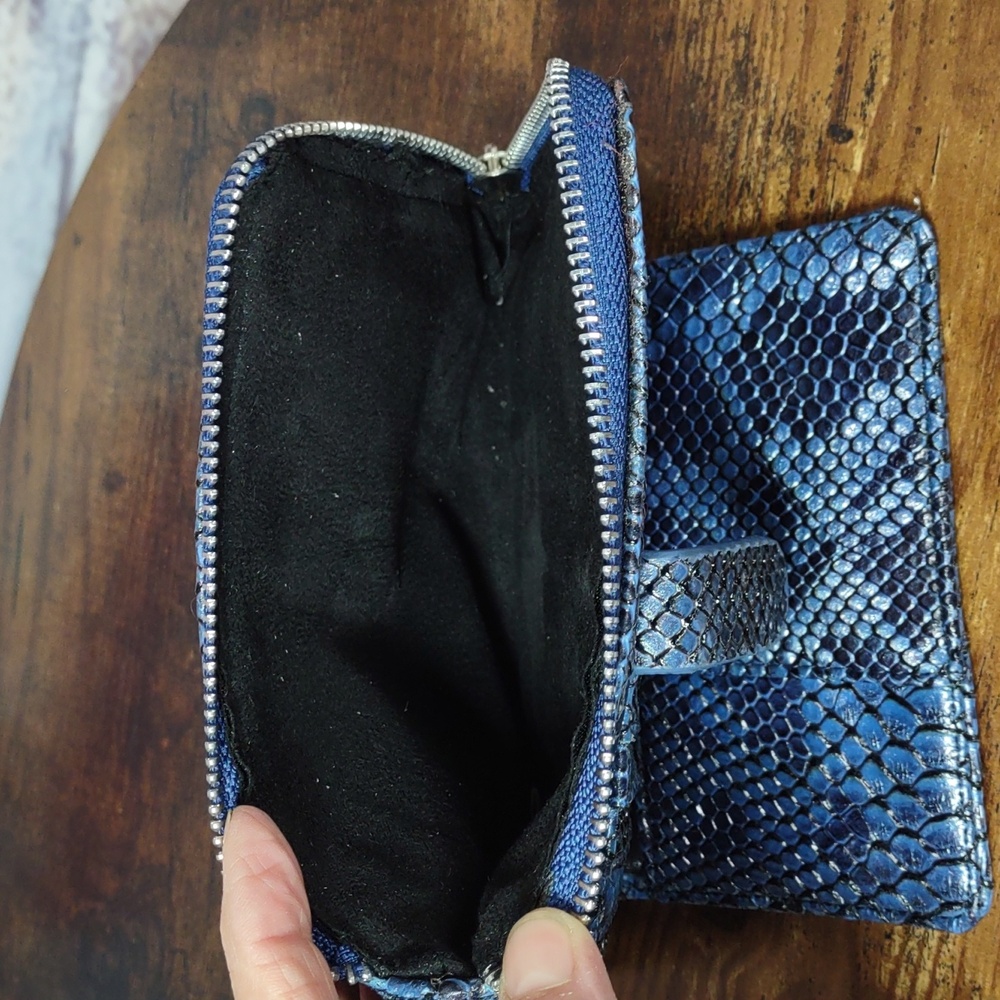 Python Embossed Faux Leather Wristlet/Wallet - Picture 6 of 7